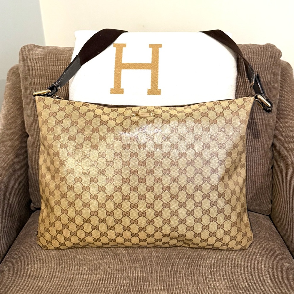 Authentic Gucci GG Crystal Messenger Bag brown monogram coated canvas unisex